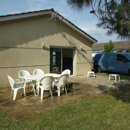 4 Bedroom House Semesterbostad *