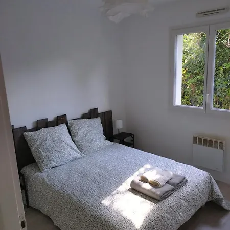 4 Bedroom House Semesterbostad *