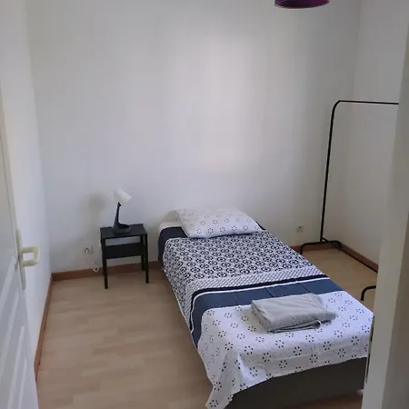 4 Bedroom House Semesterbostad Eysines
